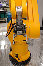 Chemical genomics robot